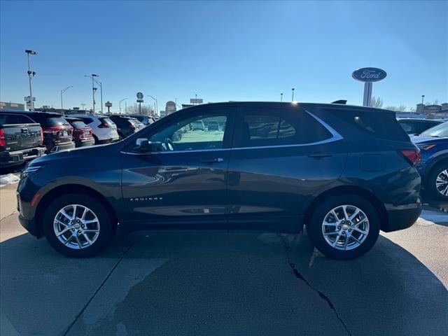 Used 2022 Chevrolet Equinox LT with VIN 3GNAXUEV5NS194723 for sale in Kearney, NE