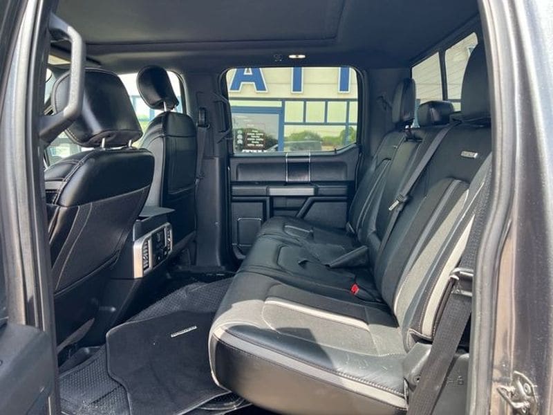 2018 Ford F-250 Super Duty Platinum - Photo 11