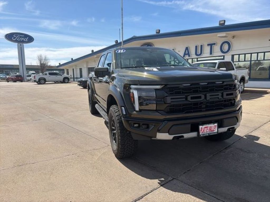 Used 2025 Ford F-150 Raptor Truck SuperCrew Cab