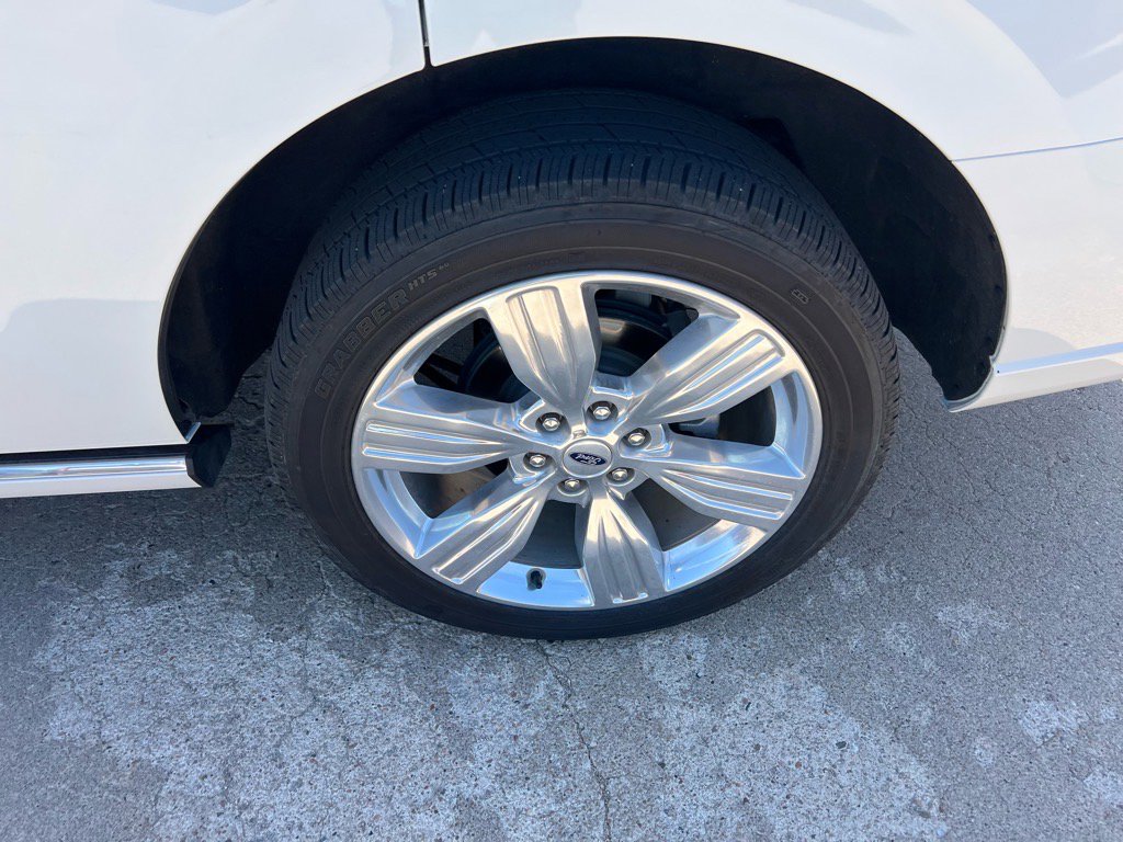 2024 Ford Expedition Platinum photo 3