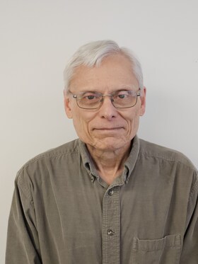 Staff member Dan Correll from ID_543c237bdc46