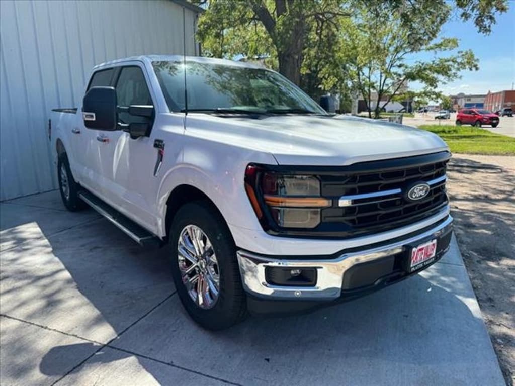 New 2024 Ford F-150 XLT Truck SuperCrew Cab