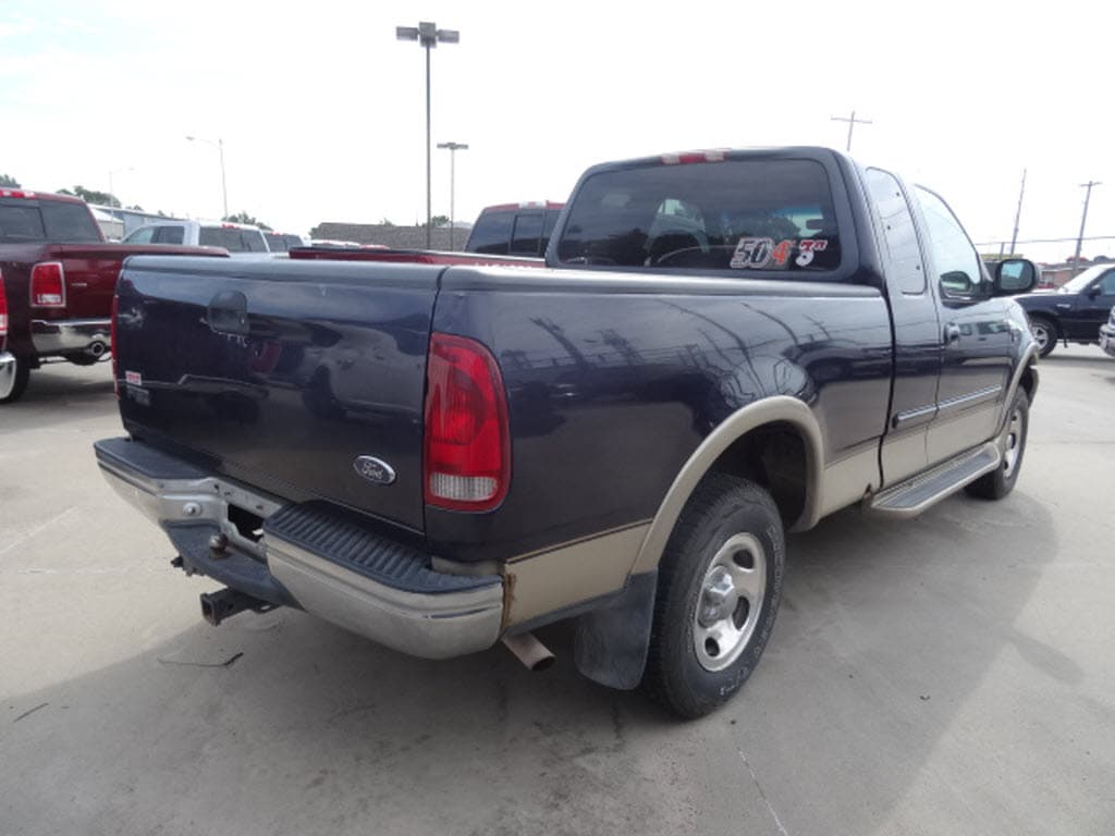 Used 1999 Ford F-150 XLT with VIN 1FTRX18WXXKA02354 for sale in Kearney, NE