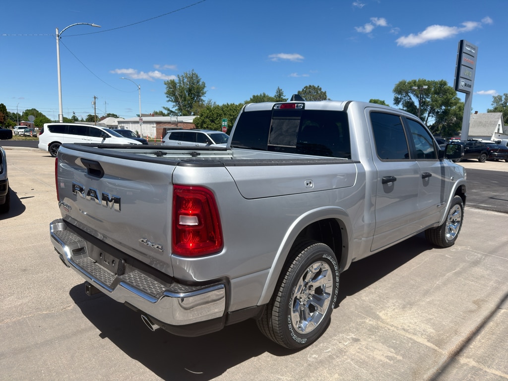 New 2026 Ram 1500 BIG Horn Crew CAB 4X4 57 BOX Pickup