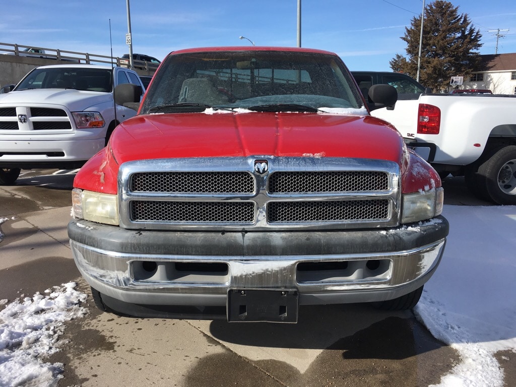 Used 1998 Dodge Ram Pickup ST with VIN 1B7KC23Z0WJ263002 for sale in Kearney, NE
