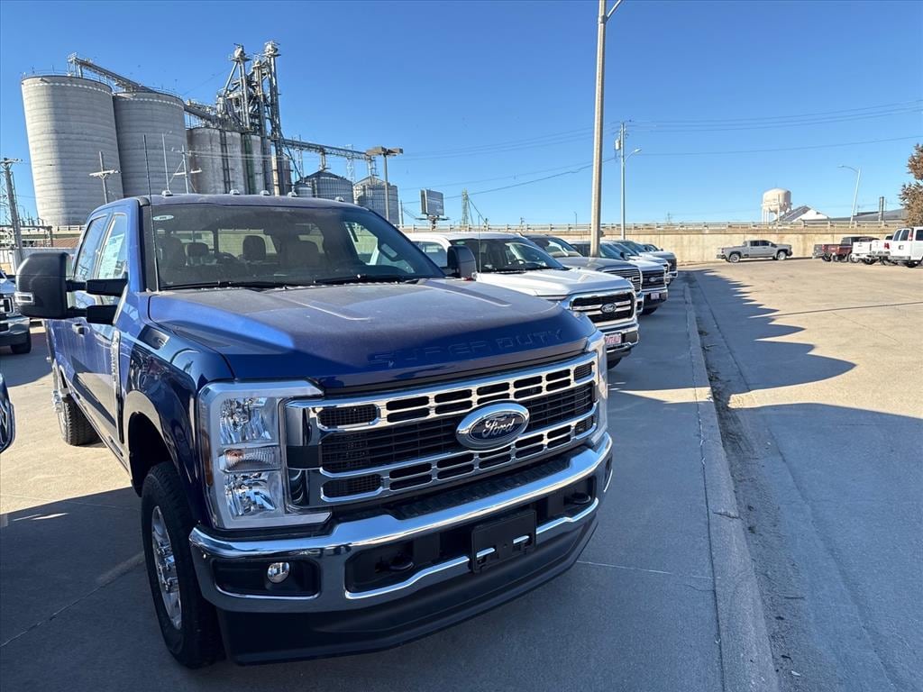 New 2026 Ford F-350 Truck Crew Cab