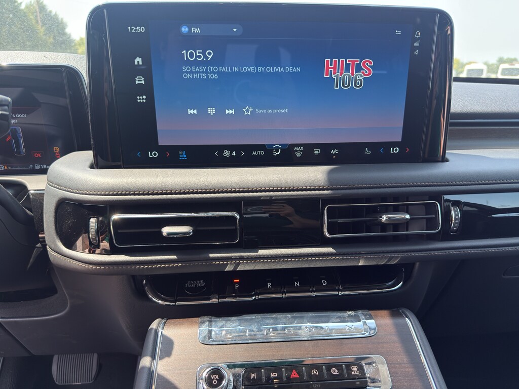 2025 Lincoln Aviator Reserve - Photo 13