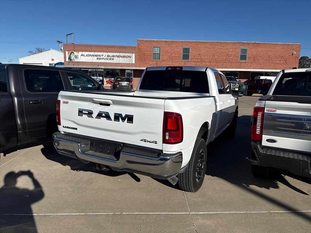New 2025 Ram 2500 Laramie Crew CAB 4X4 64 BOX Pickup