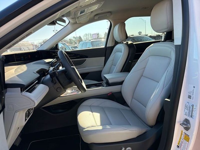 2026 Lincoln Nautilus Premiere - Photo 10