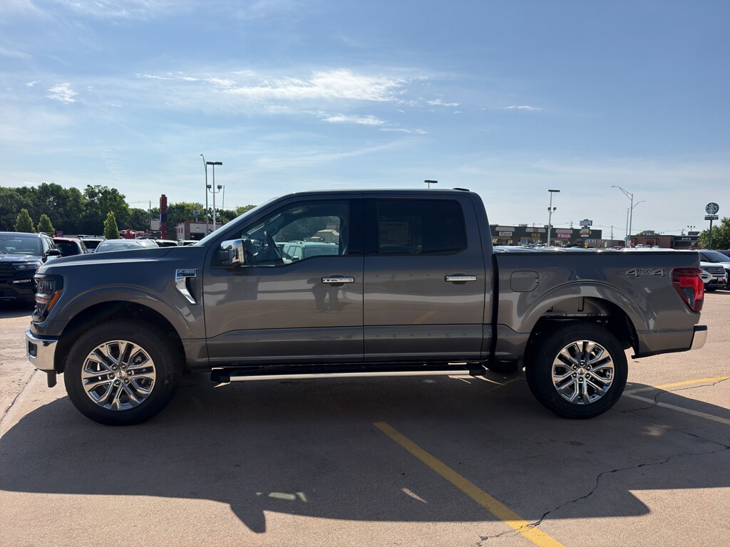 New 2026 Ford F-150 XLT Cab; Super Crew