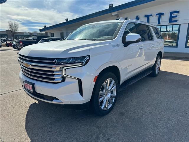 2021 Chevrolet Suburban High Country photo 2