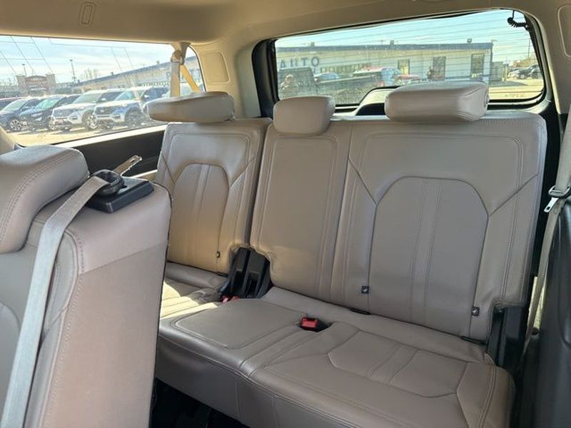 2024 Ford Expedition Limited - Photo 8