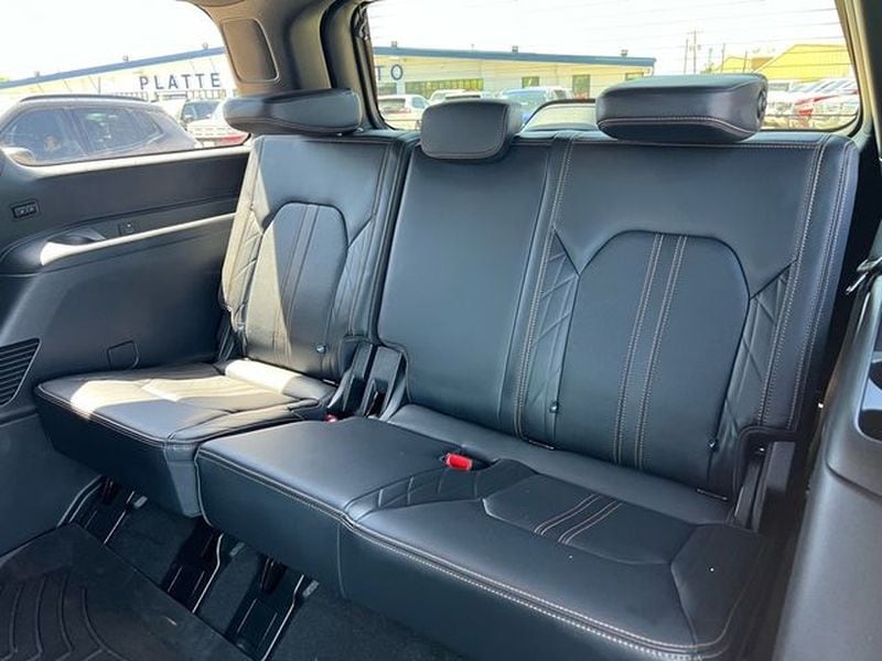 2024 Ford Expedition Platinum - Photo 11