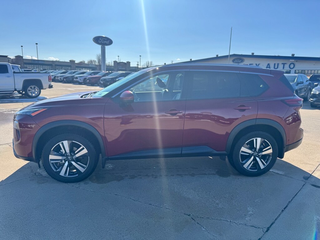 Used 2024 Nissan Rogue SL SUV