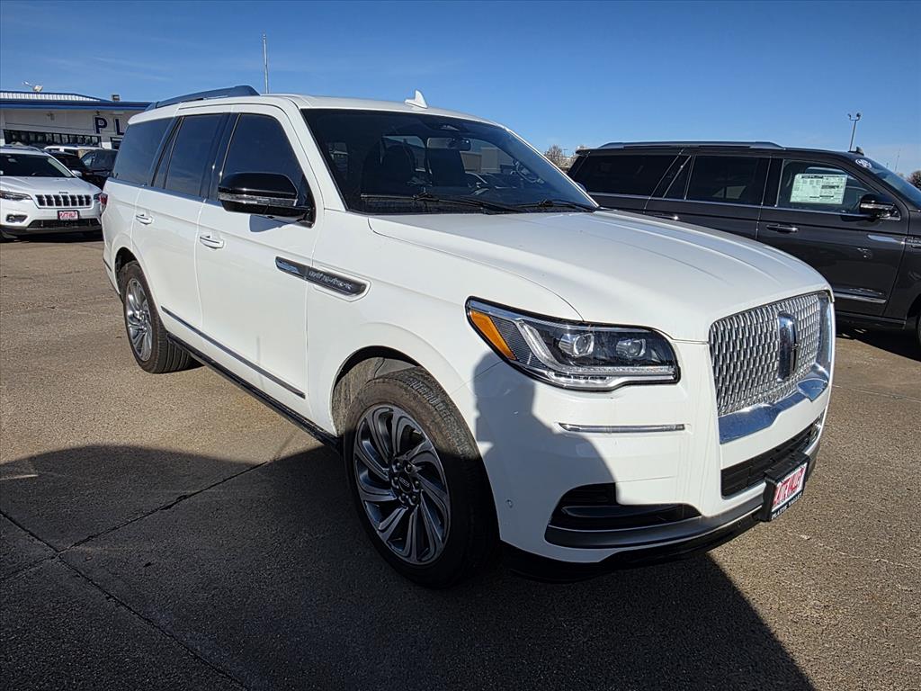 2023 Lincoln Navigator Reserve photo 3