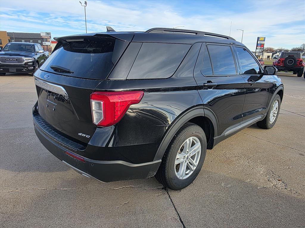 2024 Ford Explorer XLT photo 4