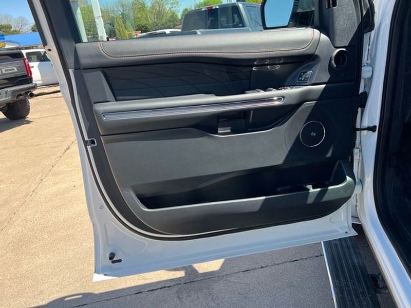 2024 Ford Expedition Platinum - Photo 10