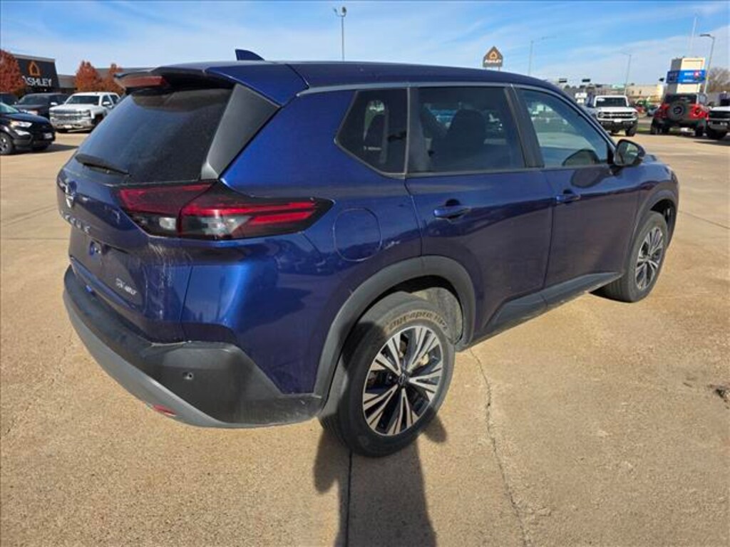Used 2022 Nissan Rogue SV SUV