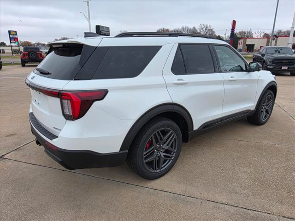 New 2026 Ford Explorer ST-Line SUV