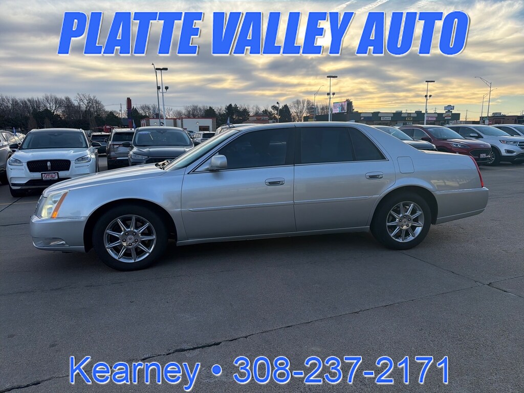 Used 2010 CADILLAC DTS