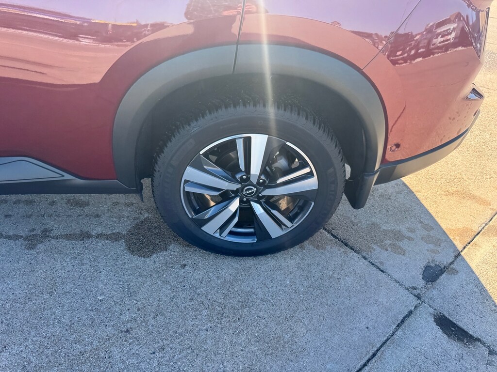 Used 2024 Nissan Rogue SL SUV