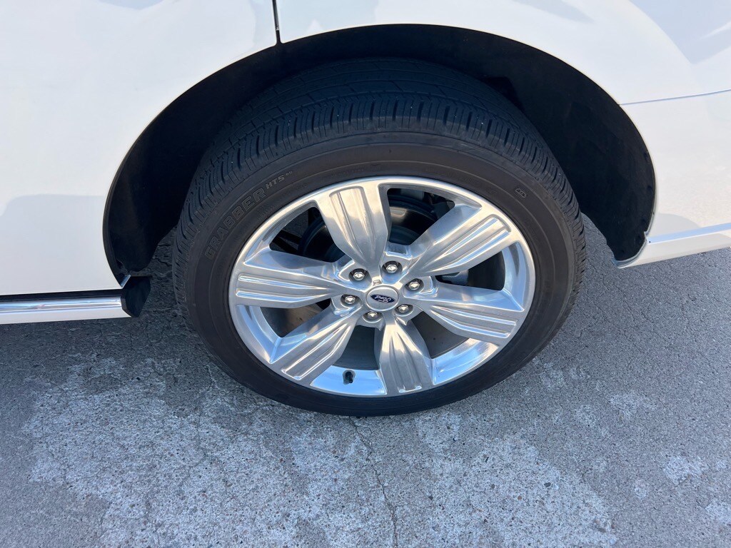 2024 Ford Expedition Platinum photo 3