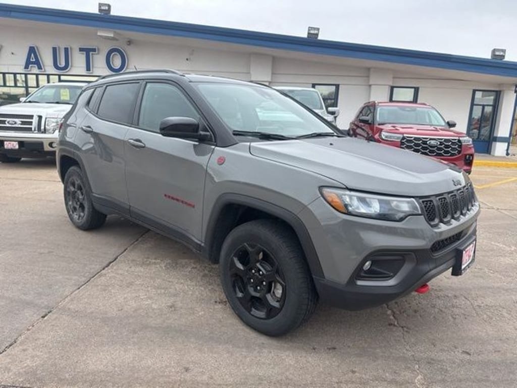 Used 2023 Jeep Compass Trailhawk SUV