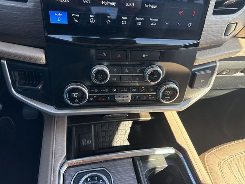 2024 Ford Expedition Limited - Photo 12