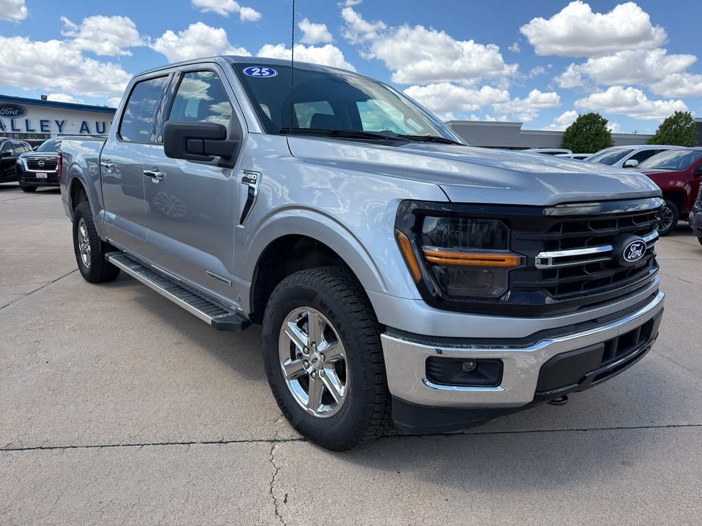 Used 2025 Ford F-150 XLT Truck SuperCrew Cab