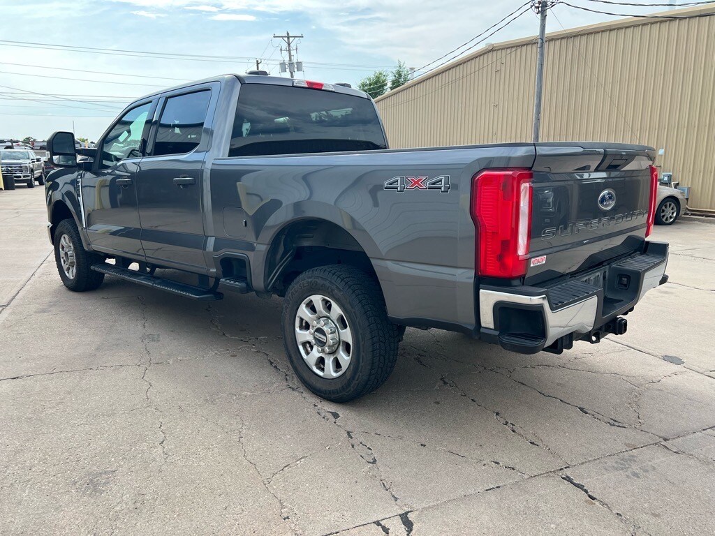 2024 Ford F-250 photo 3