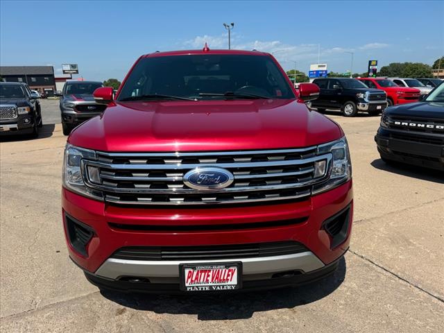 2021 Ford Expedition MAX XLT photo 2