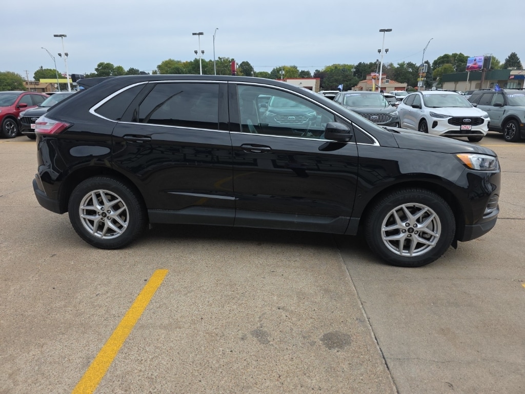Used 2024 Ford Edge  SUV