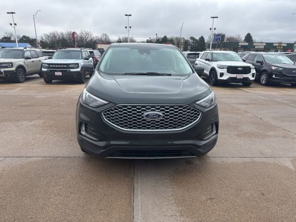 Used 2023 Ford Edge SUV
