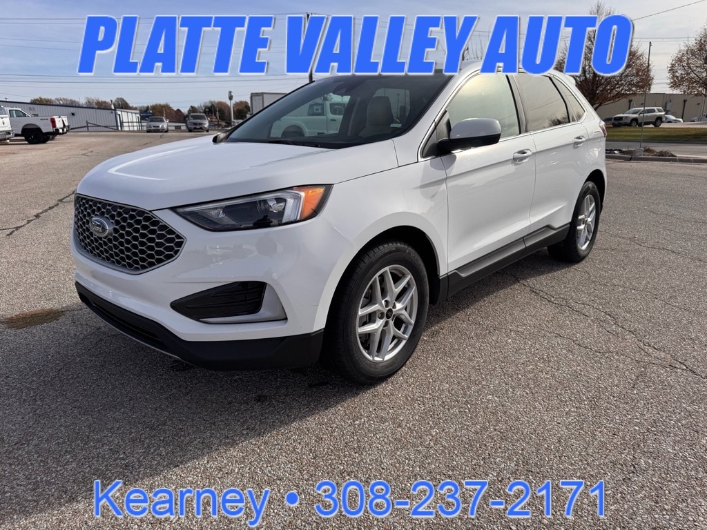 Used 2024 Ford Edge SUV