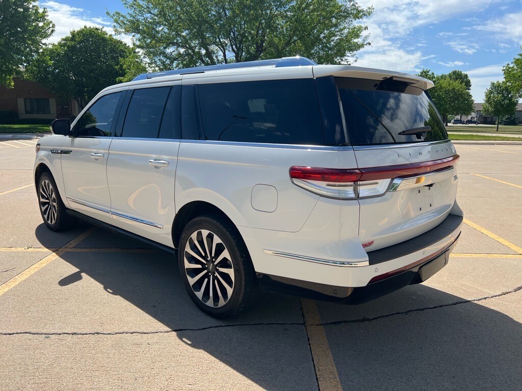 2022 Lincoln Navigator Reserve L photo 4