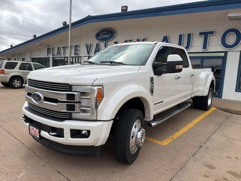 2019 Ford F-450 Truck Crew Cab 