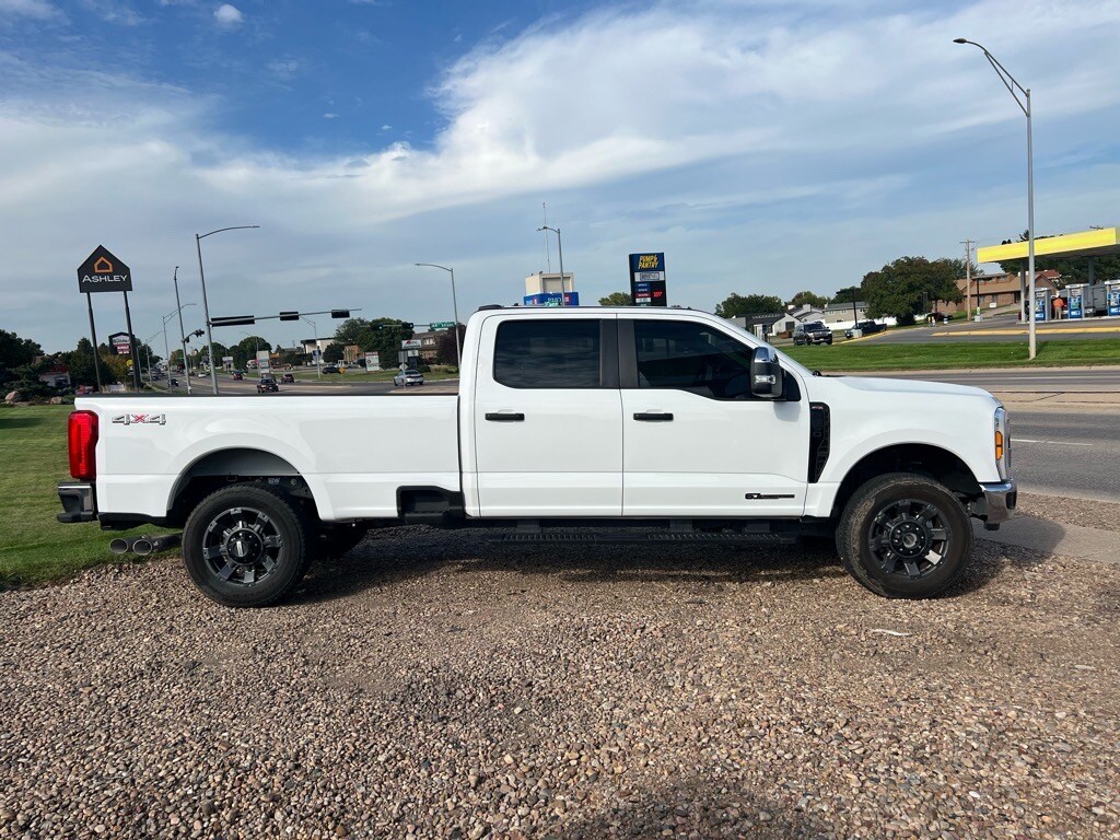 2024 Ford F-250 XL photo 3