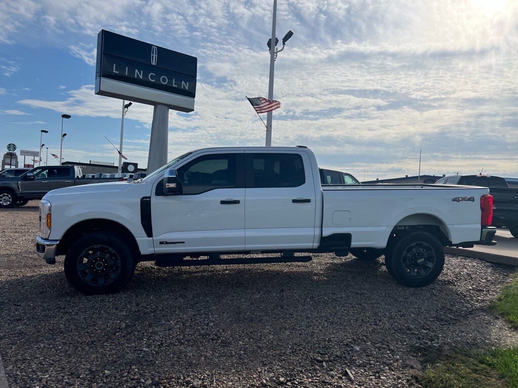 2024 Ford F-250 XL photo 2