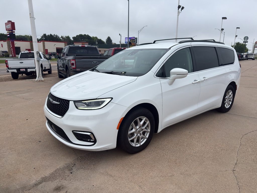 2022 Chrysler Pacifica Van Passenger Van 