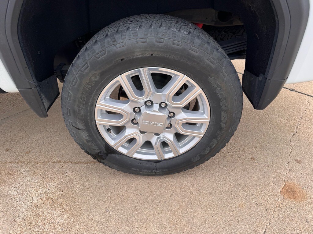 2020 Gmc Sierra SLT photo 2