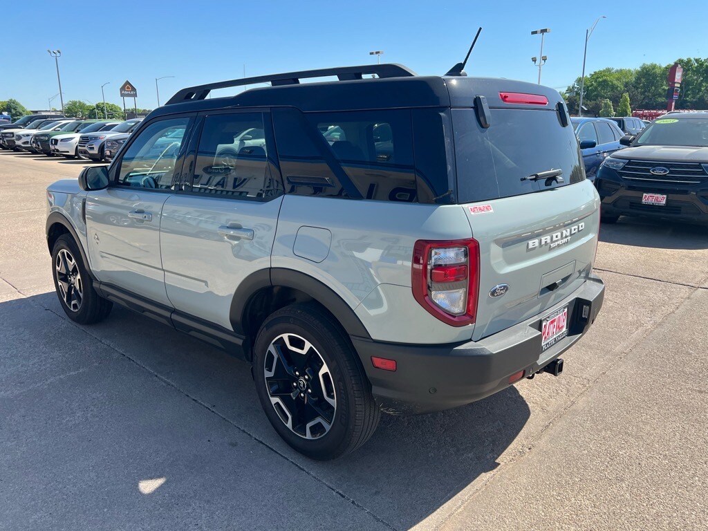2024 Ford Bronco Sport Outer Banks photo 2