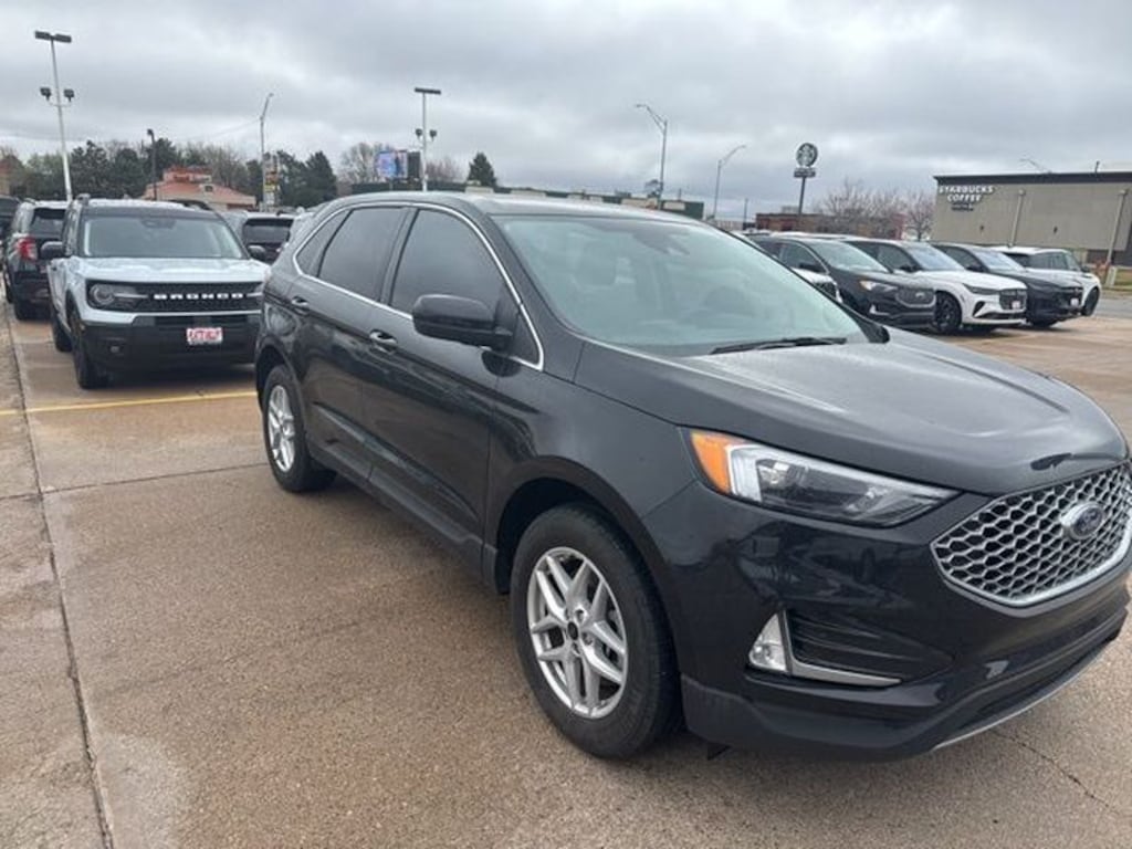 Used 2023 Ford Edge SEL SUV