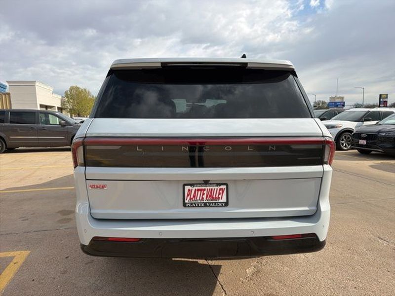 2026 Lincoln Navigator Reserve L - Photo 6