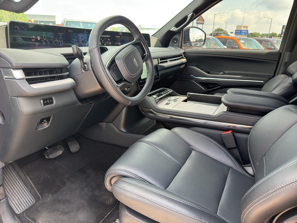 2026 Lincoln Navigator Reserve L - Photo 37