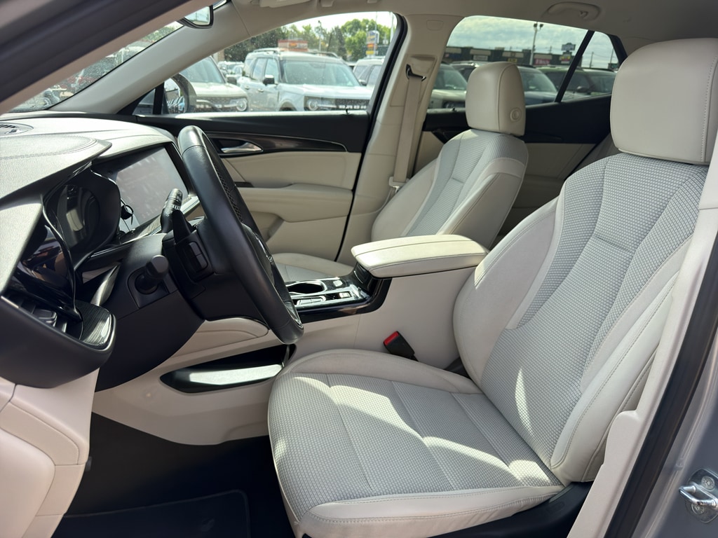 2021 Buick Envision Essence - Photo 9