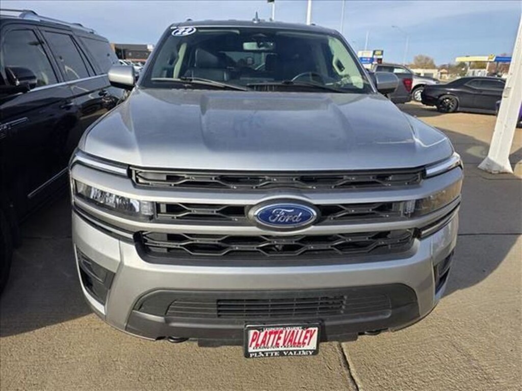 Used 2022 Ford Expedition XLT SUV