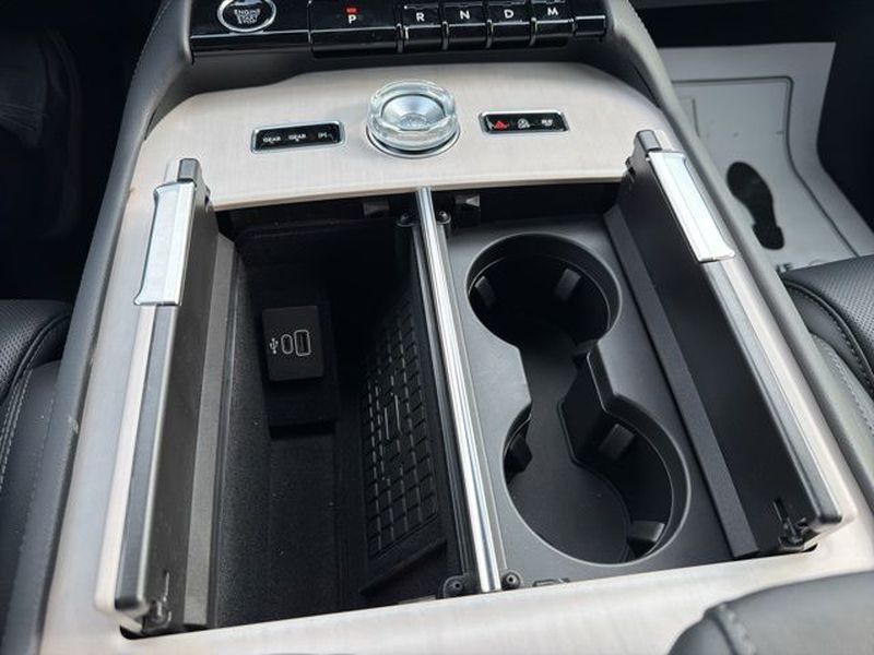 2026 Lincoln Navigator Reserve L - Photo 16