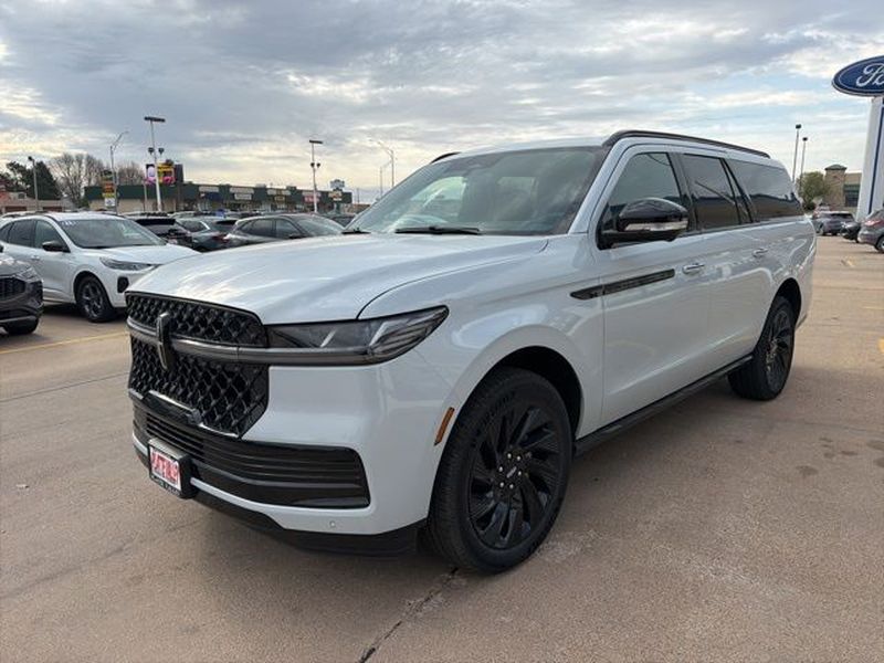 2026 Lincoln Navigator