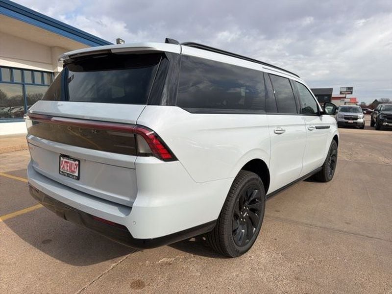 2026 Lincoln Navigator Reserve L - Photo 7