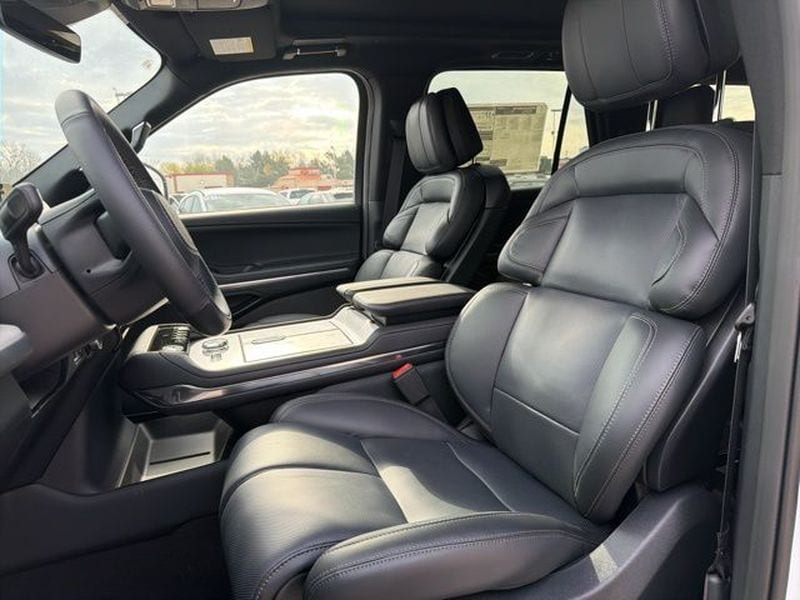 2026 Lincoln Navigator Reserve L - Photo 10